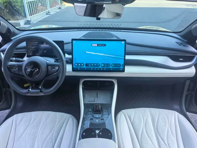 BYD Seal 06 GT — Фото автомобиля 7