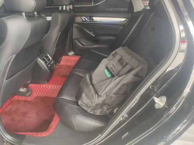 Honda Accord — Фото автомобиля 12