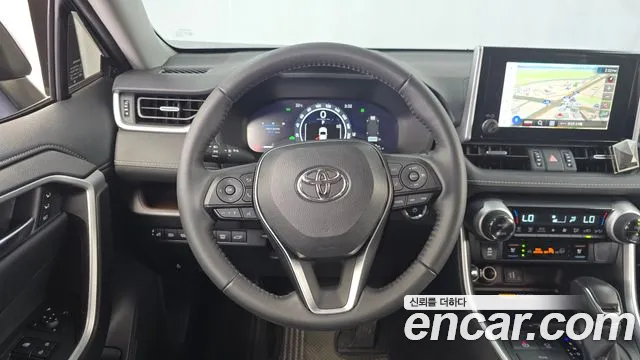 Toyota RAV4 — Фото автомобиля 11