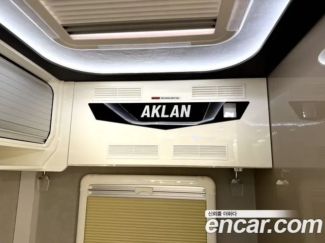 Hyundai Staria Staria 2WD автодом — Фото автомобиля 15
