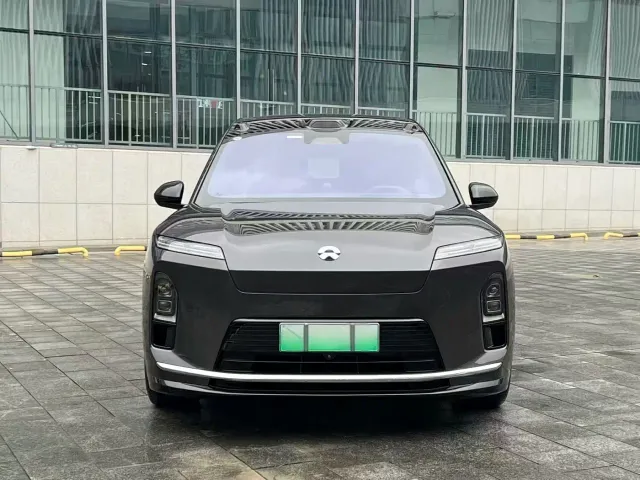 Nio ES8 — Фото автомобиля 2