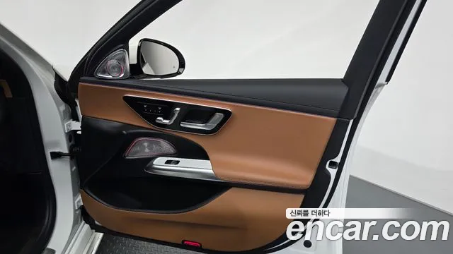Mercedes-Benz E-Class — Фото автомобиля 5
