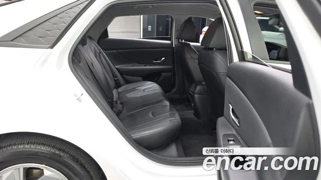 Hyundai Avante — Фото автомобиля 18