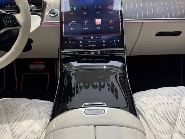 Mercedes-Benz Maybach S-Class — Фото автомобиля 24