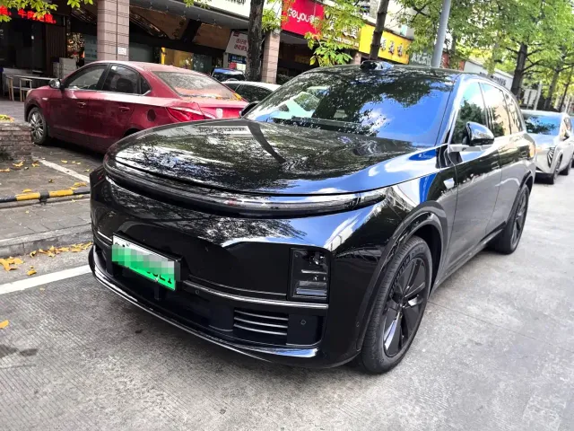 Фотография автомобиля — Li Auto L7