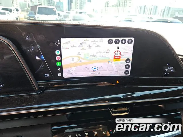 Cadillac Escalade Generation 5 — Фото автомобиля 12
