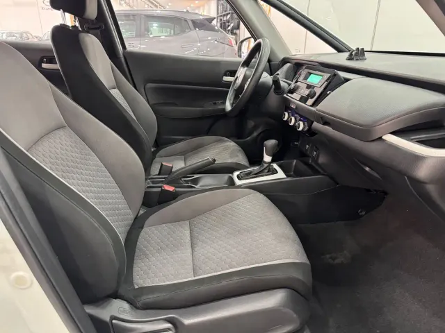 Honda Fit — Фото автомобиля 11