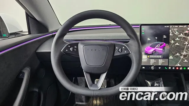 Tesla Model 3 — Фото автомобиля 18