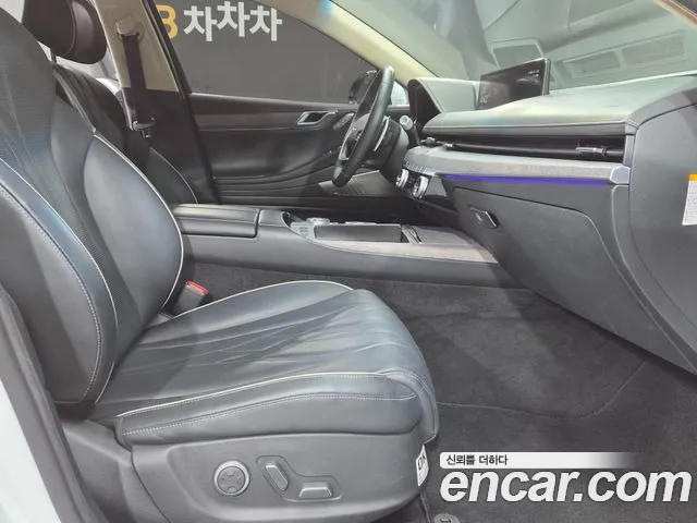 Genesis G80 RG3 — Фото автомобиля 13