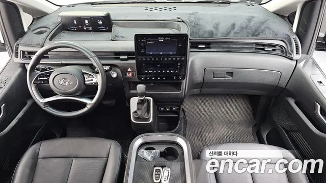 Hyundai Staria Staria — Фото автомобиля 3