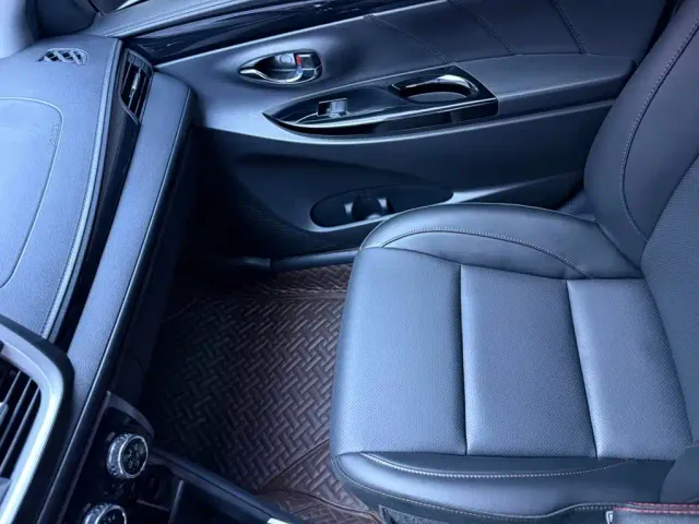 Toyota YARiS L Zhi Xuan — Фото автомобиля 13