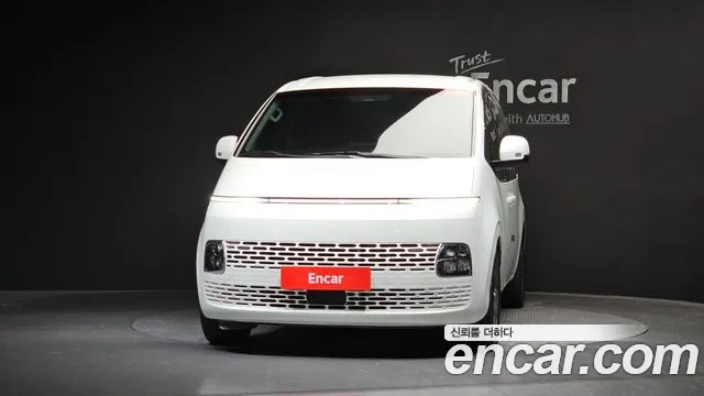 Hyundai Staria — Фото автомобиля 2