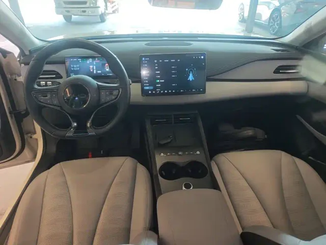 BYD Seal 06 DM-i Touring — Фото автомобиля 9