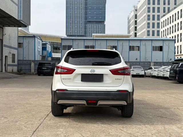 Nissan Qashqai — Фото автомобиля 5