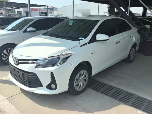Фотография автомобиля — Toyota Vios