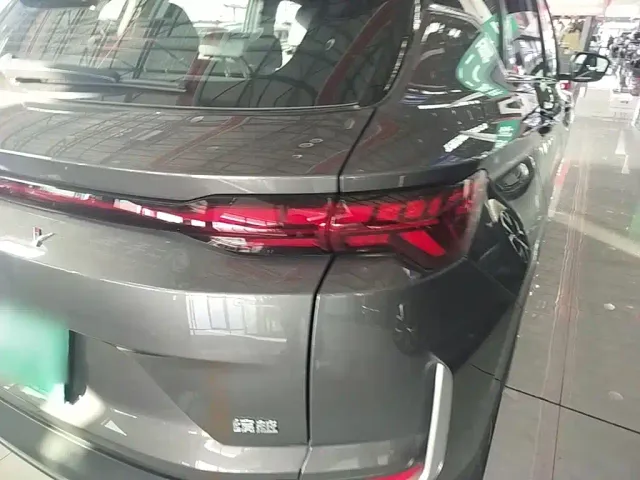Geely Binyue — Фото автомобиля 7