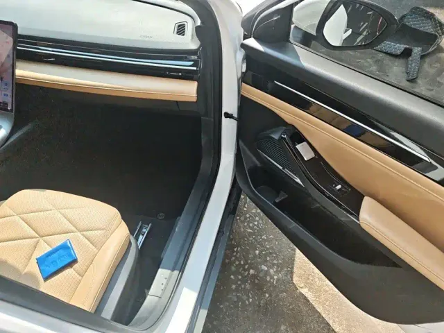 Geely Galaxy L6 — Фото автомобиля 19