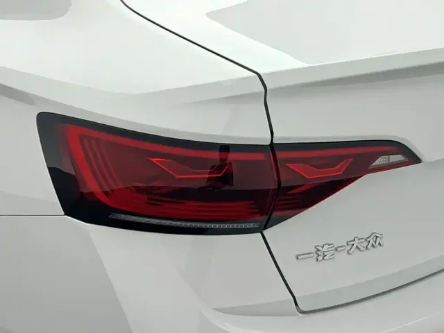 Volkswagen Sagitar — Фото автомобиля 14