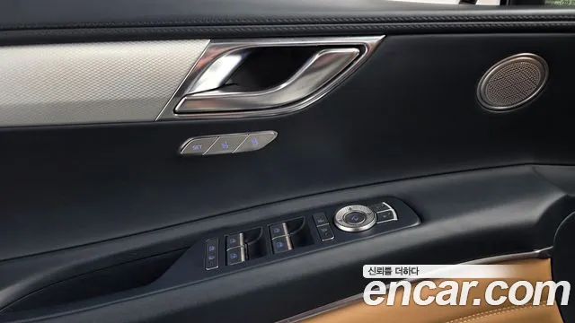 Genesis GV80 — Фото автомобиля 29
