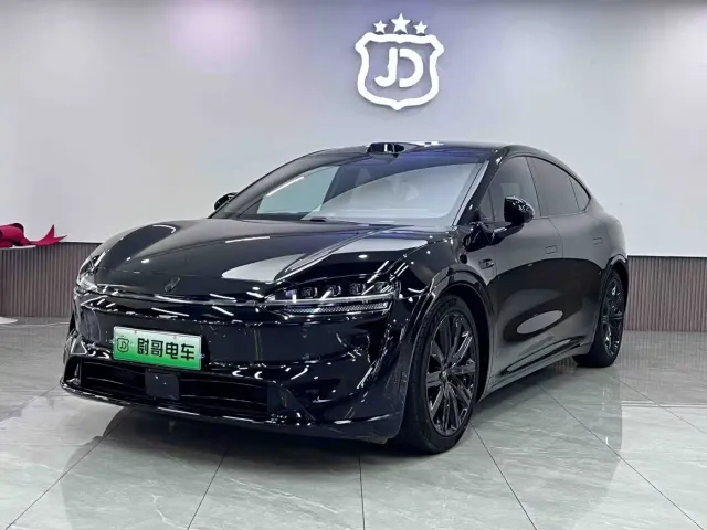Фотография автомобиля — Luxeed R7