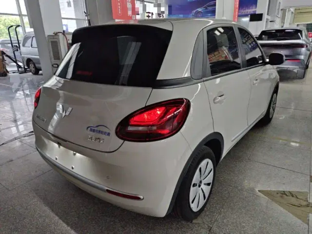 Wuling Bingo — Фото автомобиля 6