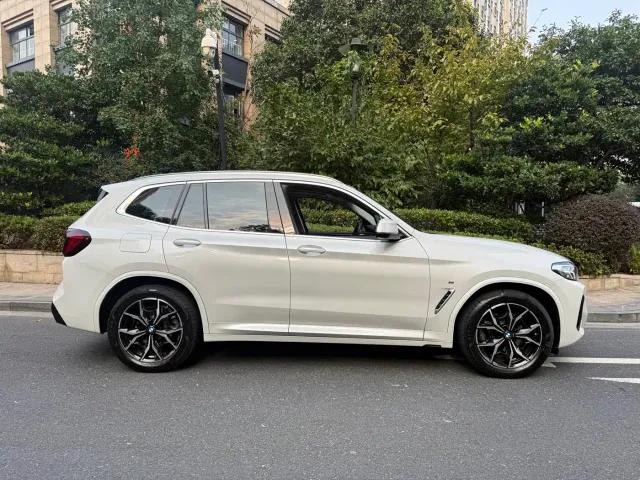 BMW X3 — Фото автомобиля 4