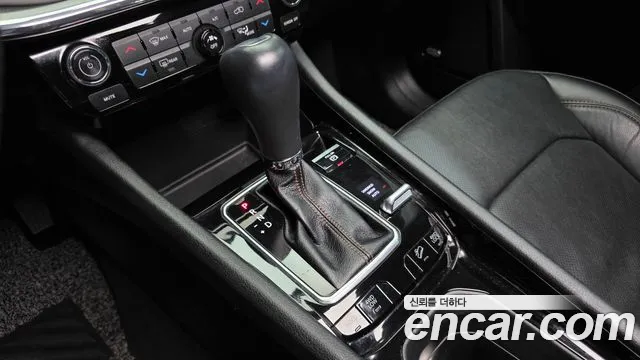 Jeep Compass 2nd Gen — Фото автомобиля 12