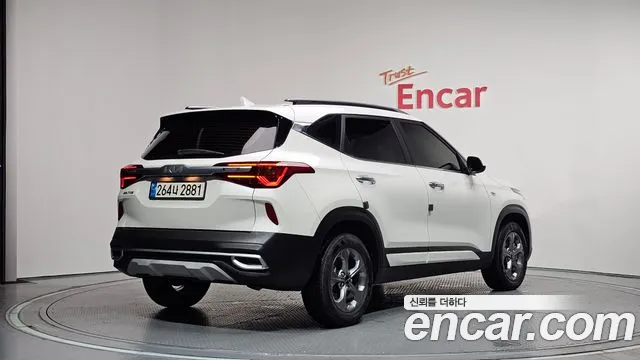 Kia Seltos — Фото автомобиля 2