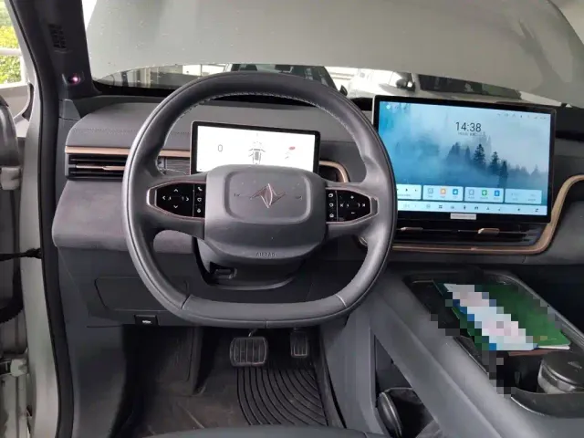 Dongfeng eπ 008 — Фото автомобиля 11