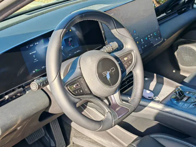 BYD Seal — Фото автомобиля 6