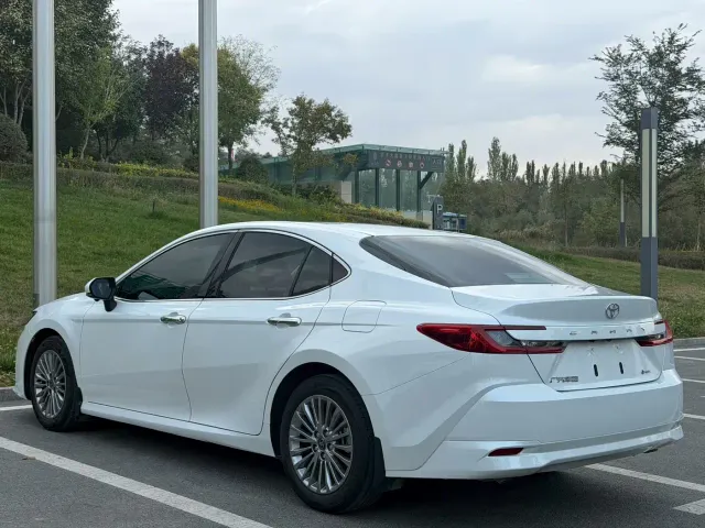 Toyota Camry — Фото автомобиля 9