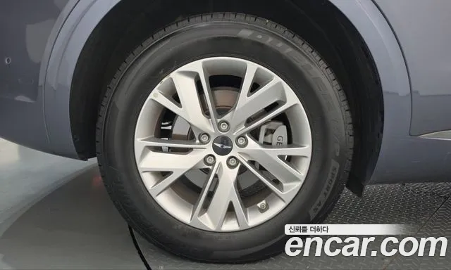 Genesis GV70 — Фото автомобиля 5
