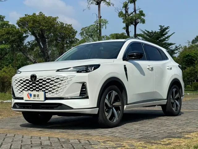 Фотография автомобиля — Changan CS55 Plus