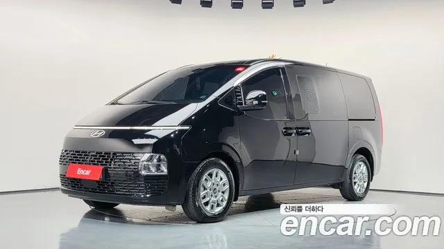 Фотография автомобиля — Hyundai Staria