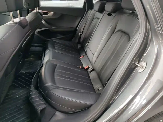 Audi A4L — Фото автомобиля 16