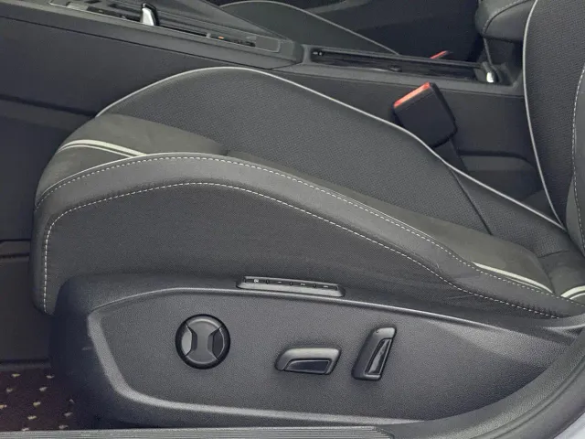 Volkswagen Golf — Фото автомобиля 16