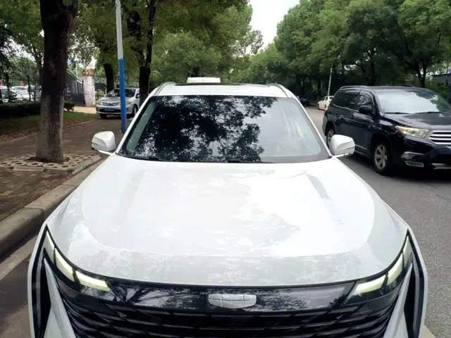 Geely Boyue L — Фото автомобиля 2