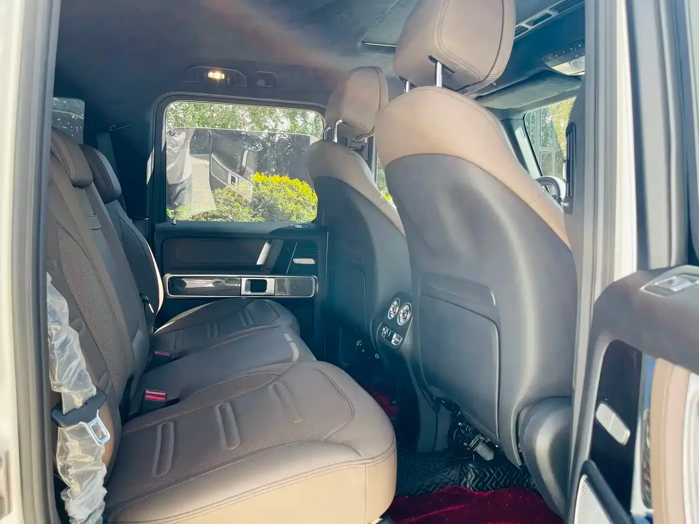 Mercedes-Benz Mercedes-Benz G-Class 2022 G 500 — Фото автомобиля 8