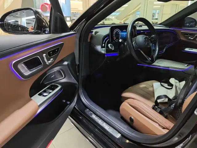 Mercedes-Benz E-Class — Фото автомобиля 15