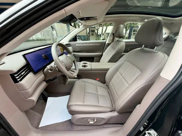 IM Motors LS6 — Фото автомобиля 5