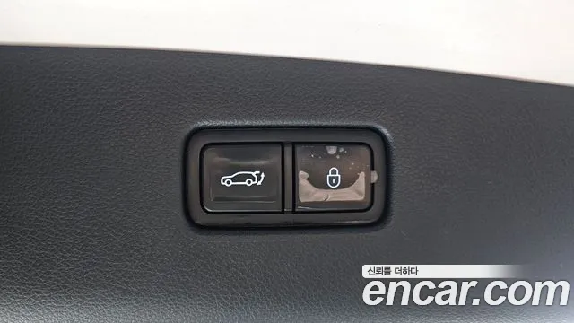 Genesis GV70 — Фото автомобиля 23