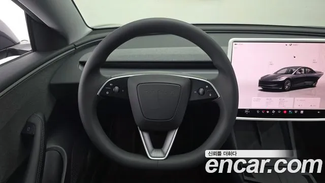 Tesla Model 3 — Фото автомобиля 19
