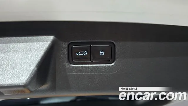 Hyundai Santafe — Фото автомобиля 16
