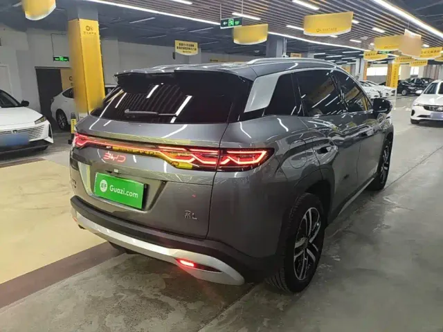 BYD Song L DM-i 2024 112km Leading Edition — Фото автомобиля 6