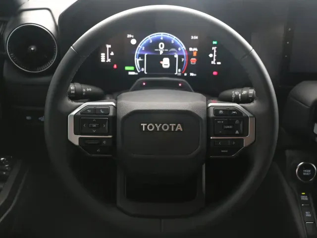 Toyota Prado — Фото автомобиля 6