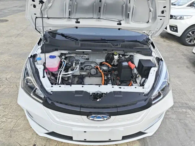 Chery Arrizo e — Фото автомобиля 19