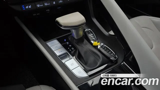 Hyundai Avante CN7 — Фото автомобиля 9