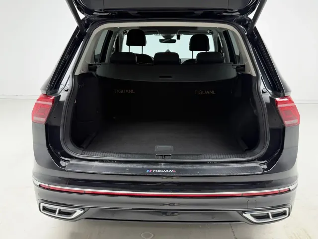 Volkswagen Tiguan L PHEV — Фото автомобиля 17