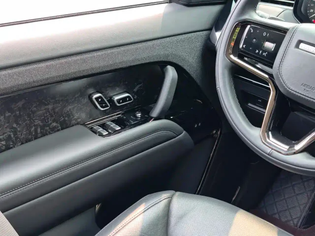 Land Rover Range Rover Sport — Фото автомобиля 5