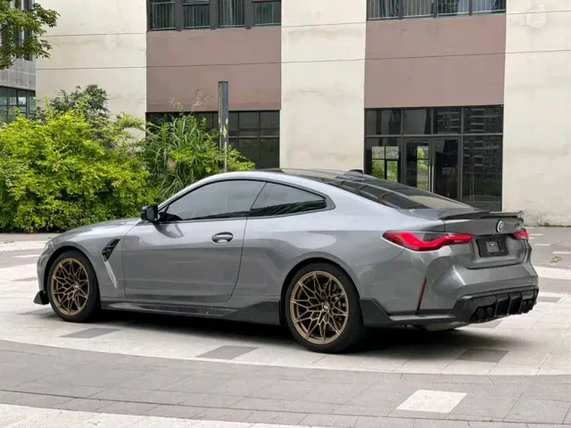 BMW M4 — Фото автомобиля 4